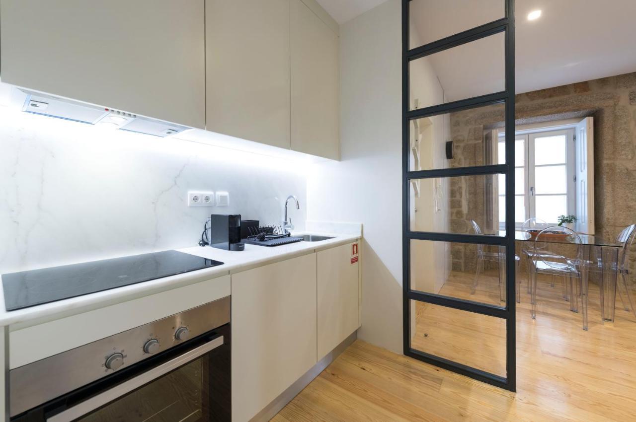 Lovelystay - Vitoria Viewpoint 1Br Flat Porto Bagian luar foto